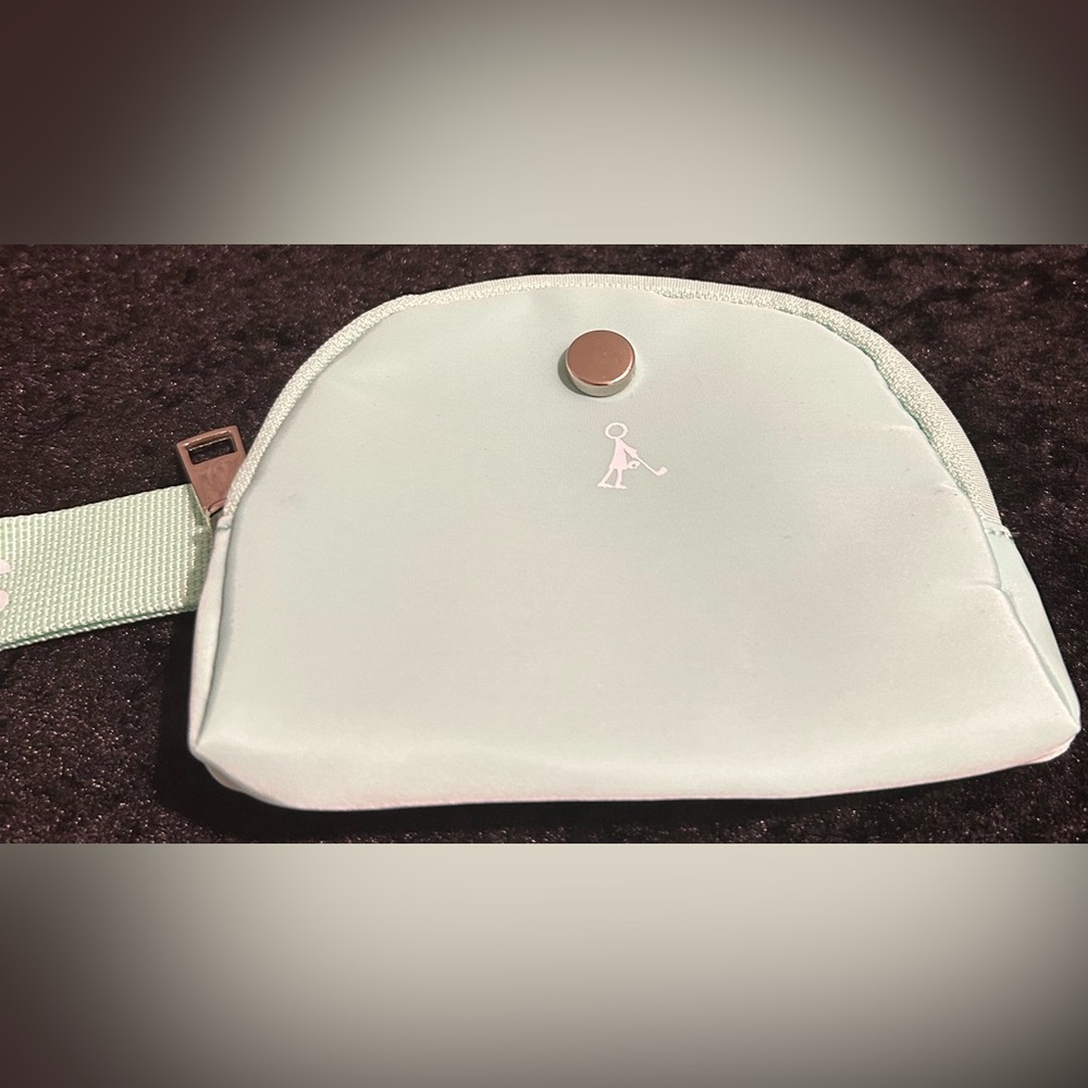 ACEGOLFS Dual Pouch Wristlet – Light Green, Brand New